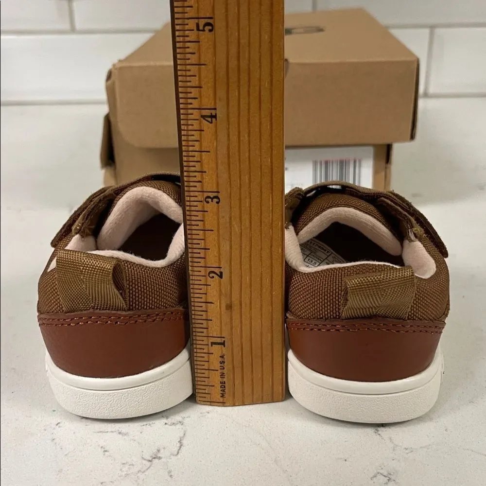 UGG T Renton Low Boys Velcro Shoes Chestnut Size 6 Worn Once
